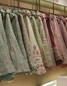 Aesthetic Desi Outfits, Outfits For Wedding, Eid Looks, Desi Fits, Bridal Jewellery Inspiration, Desi Dress, Desi Outfits, Asian Wedding Dress