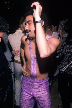 Studio 54 Fashion, Studio 54 Outfits, 70s Fashion Disco, Studio 54 Party, Disco Aesthetic, Disco 70s