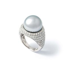 For Sale on 1stDibs - Ring in 18kt white gold set with one grey pearl and 151 diamonds 3.39 cts Size 53