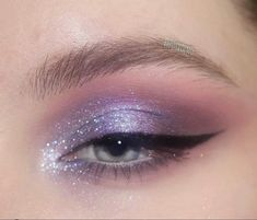 Maquillage On Fleek, Purple Eye Makeup, Purple Makeup, Eye Makeup Designs, Dope Makeup, Purple Eyeshadow, Makeup Eye Looks