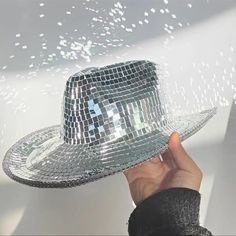 Handmade** Glitter Mirror Disco Ball Space Cowgirl Hat Perfect For Halloween, Music Festivals, And Themed Parties. Details: Glass Mirror Tiles Sizing: In Photo Disco Cowboy Hat, Disco Hat, Disco Ball Party, Disco Cowboy, Glass Mirror Tiles, Bride Birthday, Hat Model, Glitter Mirror, Mirror Tile