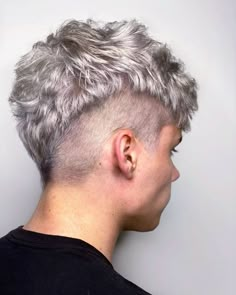 Short Silver Hair Men, Short Sides Long Top Hair Men, Disconnected Haircut, Side Burns, V Shaped Haircut, メンズヘア ショート, Crop Haircut