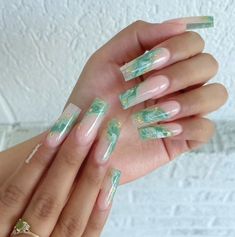 Maroon Nail Art Designs, Maroon Nail Art, Maroon Nail, Short Coffin Nails Designs, Mint Green Nails, Jade Nails, Gold Acrylic Nails, Long Nail Art, Green Acrylic Nails