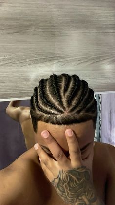 Raheem Sterling Braids, Cornrow Hairstyles For Men Fade, Cornrows Ideas Men, Mexican Braids Men, Simple Braids For Men, Cornrow Hairstyles Men, Braid Ideas For Men, Guy Braids, Basic Braids