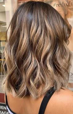 Brunette Ombre, Brown Hair Shades, Chocolate Brown Hair Color, Medium Brown Hair, Brunette Balayage, Gorgeous Hair Color, Hair Color Light Brown