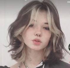 Short Grunge Hair, Hair Inspiration Short, Shot Hair Styles, Hair Stylies, Fluffy Hair, Dye My Hair, Hair Dye Colors, Short Hair Haircuts, Hair Inspiration Color