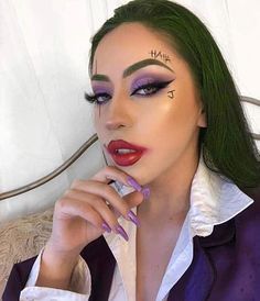 Joker Costume Tattoos, The Joker Halloween Costume Women Makeup, Female Joker Costume Ideas, Female Scary Halloween Costumes, Easy Joker Makeup For Women, Diy Female Joker Costume, Last Munite Halloween Costumes, Joker Costume Female Makeup, Joker Women Makeup