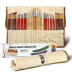 the artist's paint brush set is in its case and contains 32 brushes, including one