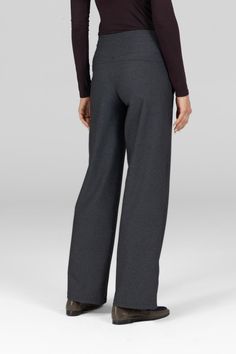 Why we love this: These grey Pants are the ultimate throw-on-and-go style that will take you anywhere and everywhere. Our Traveler Pant is an office-approved silhouette, keeps up with all of your adventures in a flattering, wrinkle-resistant fabric and supportive waistband & side pockets. Enhance your work ensemble with our impeccably tailored pants. Features: Travel-Tech Fabric: Wrinkle-resistant, 4-way stretch Supportive high-rise waistband Leg Opening: 20" Functional side pockets Made in USA of imported fabric Waist: High-Waisted (10.5" Rise) Inseam: Regular 32" For easy alterations - click here Leg Shape: Straight bootcut Sizing: True to size Compression: Light for versatility Model, Kaylenne, is 5'9", wearing a size small regular Grey Yoga Pants, Travel Tech, Travel Pants, Yoga Pant, Tailored Pants, Grey Pants, Yoga Tops, Tight Leggings, Tops For Leggings