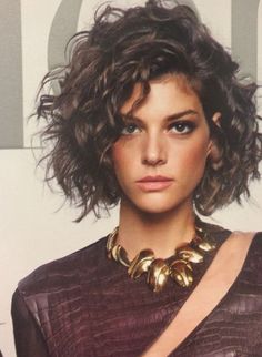 Short Curly Hairstyles For Women, Cortes De Cabello, 40 Women, Haircuts For Curly Hair, Short Wavy Hair, Curly Bob Hairstyles, Curly Hair Tips