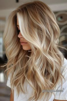 Pramenovi Blondes, Blonde Airtouch Hair, Blonde Dimensional Hair Balayage, Scandinavian Blonde Balayage, Warm Blonde Balayage Honey, Blond Hair Balayage, Biscuit Blonde Hair, Natural Blonde Hair With Highlights, Light Honey Blonde Hair