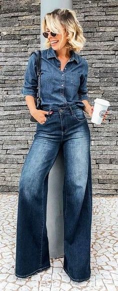 Denim Shirts, Fashion Business Casual, Paris Street Style, Street Chic, Denim Shirt, Beautiful Outfits, Business Casual, Chic Style