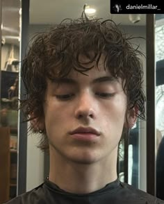 Shortish Hair, Men Haircut Curly Hair, Dyed Hair Inspiration, Hair Inspiration Short, Hair Reference, Cut My Hair, Fade Haircut