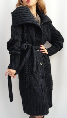 Best Winter Outfits, Rock Outfits, Stylish Coat, Belted Coat, Sweater Dress Women, Sweater Dress Midi, Long Sweaters Cardigan, Midi Skirts