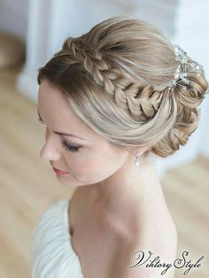 Photo Ideas 🤴👸 #WeddingRusticCountryVintage 💝 Weddings 💝 Engagement 💝 Anniversary 💝 Engagement Hairstyles, Hoco Hair Ideas Medium, Simple Wedding Hairstyles, Best Wedding Hairstyles, Homecoming Hair, Trendy Wedding Hairstyles, Engagement Ideas, Penteado Cabelo Curto