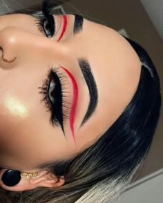 Make Up Designs, Eyeliner Designs, Drag Make-up, Cute Eye Makeup, Eye Makeup Pictures, Smink Inspiration, Red Makeup, Beauty Make-up, Makijaż Smokey Eye