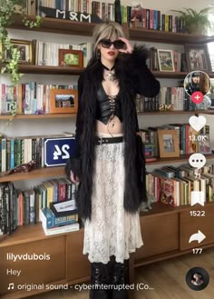 Emo 70s Outfits, Midwestern Gothic Outfits, Western Gothic Aesthetic Outfit, Midwestern Gothic Fashion, Winter Alternative Outfits Cold Weather, Whismgothic Outfits 90s, Western Gothic Outfit, Dark 70s Fashion, Midwest Gothic Fashion