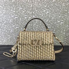 Size: 22cm*9cm*17cm It comes with Dust box, Care manual, Tag, and Paper bag. Valentino Bags, Tasmania, Hand Bags, Perth, Satchel Bags, Henna, Dubai, Paper Bag, Clutch Bag