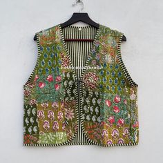 Cotton Quilted Waistcoat Vintage Style Quilted Vest Jackets, V-neck Floral Coat Holidays Gifts Sleeveless Jacket for Women Gifts - Etsy Türkiye Green Cotton V-neck Outerwear, Multicolor Cotton Winter Vest, Fall Cotton Quilted Vest, Fall Quilted Cotton Vest, Sleeveless Patchwork Outerwear For Summer, Green Sleeveless Vest With Patchwork, Green Sleeveless Patchwork Vest, Green Patchwork Vest For Spring, Spring Green Patchwork Vest