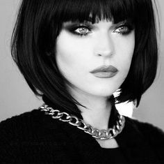 Hair Dye Shades, Pixie Bob Haircut, Bob Hairstyles With Bangs, Heart Hair, Short Black Hairstyles, Trending Hairstyles, Girl Short Hair, Long Hair Girl