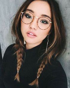 Glasses Eye Makeup, Jenn Im, Korean Makeup Tips, Circle Glasses, Korean Makeup Tutorials, Glasses Makeup, Trendy Glasses, Cute Glasses, Round Glasses