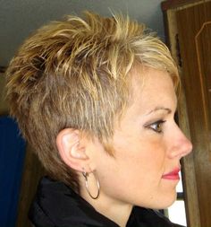 For when my hair starts to grow back in. Like this. Long Hair Community, Spikey Short Hair, Short Spiky Haircuts, Short Hairdos, Short Grey Hair, Ombré Hair, Very Short Hair, Short Pixie Haircuts, Cute Hairstyles For Short Hair