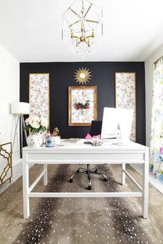 The Best Black Paint Colors For Your Home Office Accent Wall, Chinoiserie Wallpaper Panels, Diy Chinoiserie, Black Accent Walls, Living Room Ornaments, Chinoiserie Wallpaper, Hall Decor, Decorating Shelves, Rooms Reveal