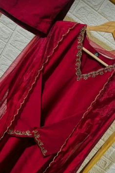 maroon silk suit with cutwork duptta Maroon Dress Combination, Maroon Kurti Combination, Red Churidar Designs, Experimental Dresses, Maroon Churidar, Red Churidar, Simple Suit Designs, Eid Looks, Red Colour Dress