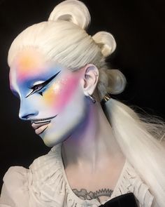 Alternative Drag, Drag Creature, Goth Drag Makeup, Drag King Makeup, Drag Wigs, Funky Makeup, Drag Make-up, Alien Queen, Drag King