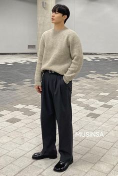 Japan Outfit Ideas Men, Travel Outfits Winter, Travel Outfit Plane Cold To Warm, Casual Airport Outfit, Travel Outfits For Women, Asian Streetwear, Travel Outfit Plane, Minimalist Fashion Men