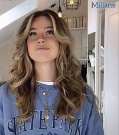 Cute Haircuts For Long Wavy Hair, Red Head Hairstyles, Dyson Hair