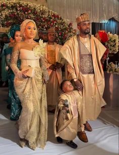 Nigerian Marriage Outfit, Nigerian Traditional Attire For Couples, Gambian Wedding Dresses Traditional, Guinean Wedding Dress, Traditional Ghanian Wedding Dress, Ivorian Traditional Wedding, Ghanian Traditional Wedding Dress, Africa Wedding Dress African Style, African Bride Dresses Traditional