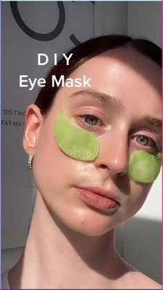 Difficulty: Easy

 

DIY hydrating mask
 • Cucumber 
 • Container (for storage) Diy Eye Mask, Obličejové Masky, Haut Routine, Diy Skin Care Recipes, Skin Care Face Mask, Perfect Skin Care Routine, Facial Skin Care Routine, Healthy Skin Tips, Image Skincare