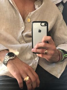 Money Rings, Dope Jewelry, Jewelry Outfit, Old Money Aesthetic, Mens Gold, Mens Fashion Trends, Men's Rings