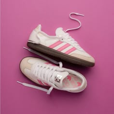 New With Box 100% Authentic Colored Sambas, Pink Sambas, Pink Adidas Shoes, Japan Outfits, Coquette Outfits, Nmd Sneakers, Adidas Shoes Originals, Minion Videos, Trendy Shoes Sneakers