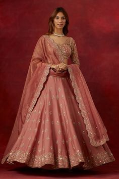 Dusty pink chanderi silk woven lehenga with an attached cancan, hand embroidered floral buttis with aari, sequins and cutdana. Comes with matching embroidered padded net blouse and  scalloped work dupatta. - Aza Fashions Lehnga Designs For Engagement, Pink Lehanga Ideas, Lehanga Outfit Ideas, Saree Lengha Design, Lehenga For Engagement The Bride, Maternity Lehenga, Indian Sangeet Outfit, Pink Lehenga Look, Ikshita Choudhary