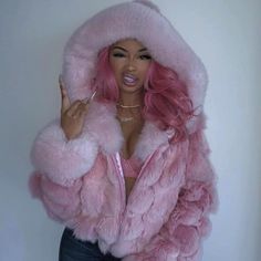 Karin Jinsui, Pink Fur, Pink Fits, 2000s Fashion Outfits, Pink Girly Things, Cute Swag Outfits, Baddie Outfits Casual, Really Cute Outfits