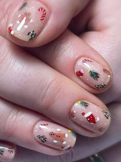 short nude nails with Christmas symbols Christmas Manicure, Christmas Nail Art Designs, Nail Art Hacks, Christmas Nail Art