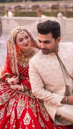 Walima Dresses, Bride Groom Photoshoot, Nikah Outfit, Groom Photoshoot, Couple Wedding Dress, Indian Wedding Couple Photography