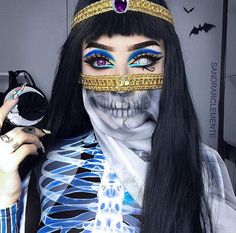 Halloween Makeup Skull, How To Do Brows, Stylish Halloween Costumes, Halloween Fx, Ben Nye Makeup, Special Effects Makeup Artist, Glam Halloween, Straight Brows, Henna Brows