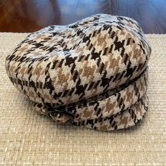 Immaculate Like New Condition. Never Worn. Fun Brown, Tan, And Cream Newsboy Style Hat! Hats. Plaid. Chic. Office. Business Casual. Retro. From Smoke Free Dog Friendly Home. Chic Office, Free Dogs, Office Business, Dog Friendly, Tan Brown, Dog Friends, Hat Fashion, Nine West, Business Casual