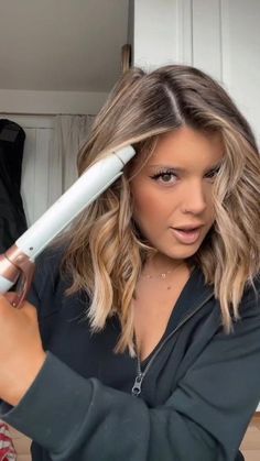 Waves For Short Hair Tutorial, How To Get Perfect Beach Waves, How To Make Beach Waves With A Curler, How To Get Beach Waves With Curling Iron, Beachy Waves For Short Hair, How To Get Beachy Waves For Short Hair, Best Tool For Beach Wave Hair, Beachy Curls