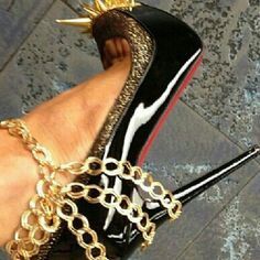 Spiked fabolous red bottom heels Fashion High Heels, Louboutin Shoes, Christian Louboutin Pumps, Black And Gold, Need This, Me Too Shoes