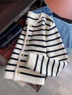 Luxury Striped Single Breasted Outerwear, Striped Knitted Sweater, Pullover Mode, Outer Women, Knitting Women Cardigan, White Cardigan, Cardigan Fashion, 가을 패션, Striped Cardigan