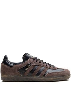 Black Shoes For Fall, Brown Adidas Shoes, Sambas Shoes, Brown And Black Outfit, Brown Adidas, Brown Leather Sneakers