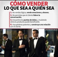 two men in tuxedos standing next to each other with the words como venderr