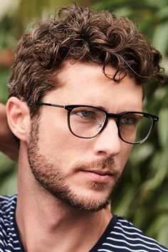 Mens Short Curly Hairstyles, Mens Hairstyles Curly, Beyonce Hair, Men Haircut Curly Hair, Short Curly Haircuts, Short Curls, Haircuts For Curly Hair, Athletic Hairstyles