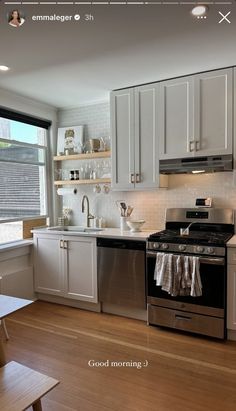 the kitchen is clean and ready to be used as an appliance for cooking