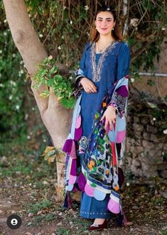 Casual dresses ideas New Dress For Girl, Crochet Cable Knit, Anarkali Frock, Dupatta Style, Crochet Cable, Pakistani Fancy Dresses, Sweater Crochet