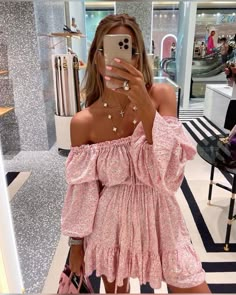 Mode Rose, Sale Clothes, Fashionista Style, Paris Outfits, Beauty Dress, Instagram Outfits, Outfit Look, Evening Outfits